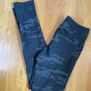 Sanctuary x Anthropologie Green Camo Leggings Women Size Small Skinny Leg Pants